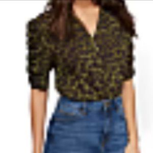 New York & Co Leopard Top - Medium